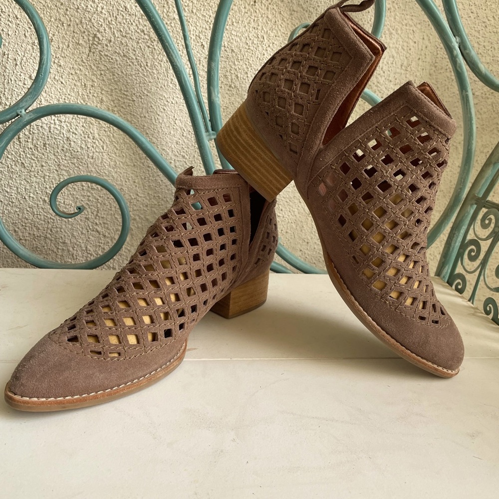 Jeffrey Campbell Taggart Booties